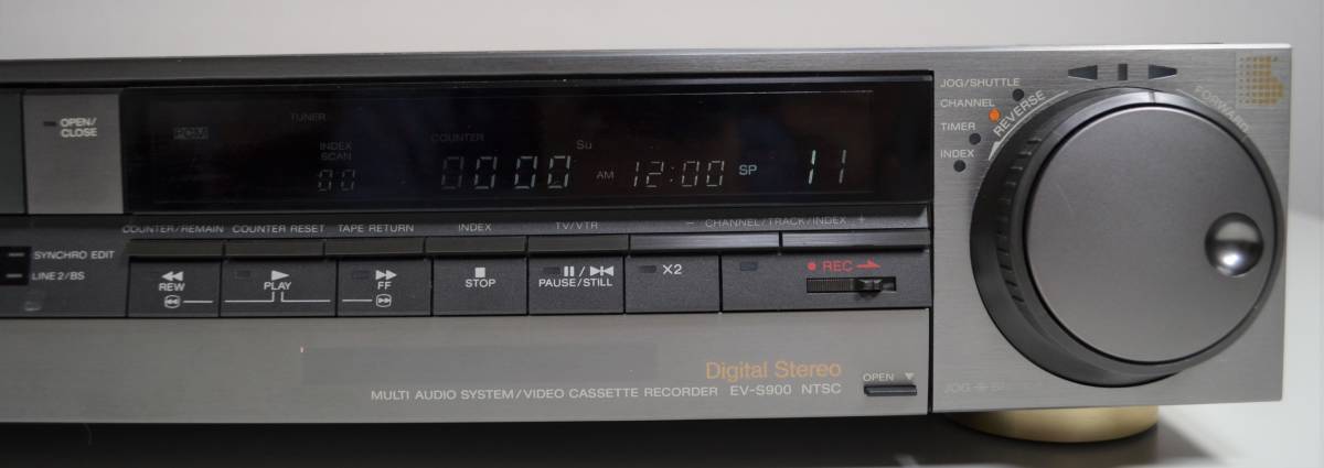 ジャンク / SONY / EV-S900 / Hi8ビデオカセットレコーダー / 通電OK / パーツ取り EV-S900 SONY Hi8 カセット レコーダー 映像