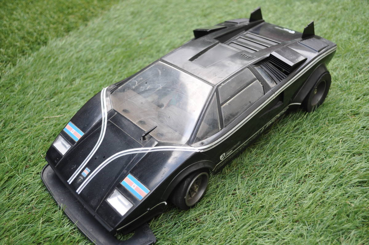 当事物激レア品 タミヤ絶版品1/12ラジコン ブラックカウンタック競技用