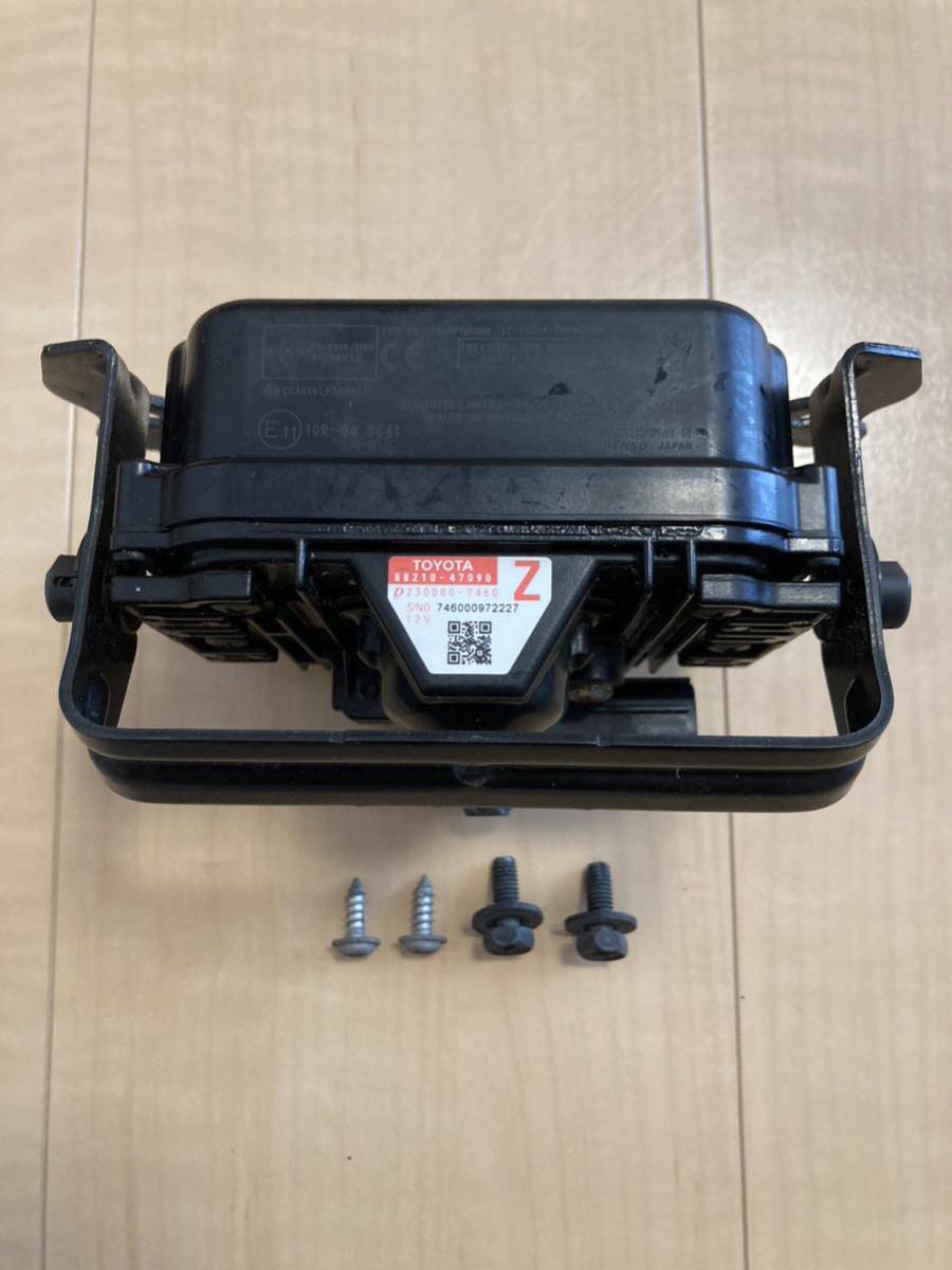 プリウス ZVW51 50 Aプレミアム 純正 ミリ波 ウェーブレーダーセンサー プリクラッシュセンサー DENSO デンソー 88210-47090 230000-7460 トヨタ プリウス | ZVW50 88210-47090 ミリ波レーダーの中古品