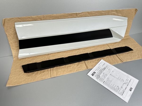 激安大特価，低価 パール 070 RAV4 MXAA52 AXAH52 純正OP TRD 右フロントドア サイドスカート MS344-42001-A1 76903-AU200/10 76925-AU200 管理18269(サイド)｜売買されたオークション情報、yahooの商品情報をアーカイブ公開 - オーク トヨタ用