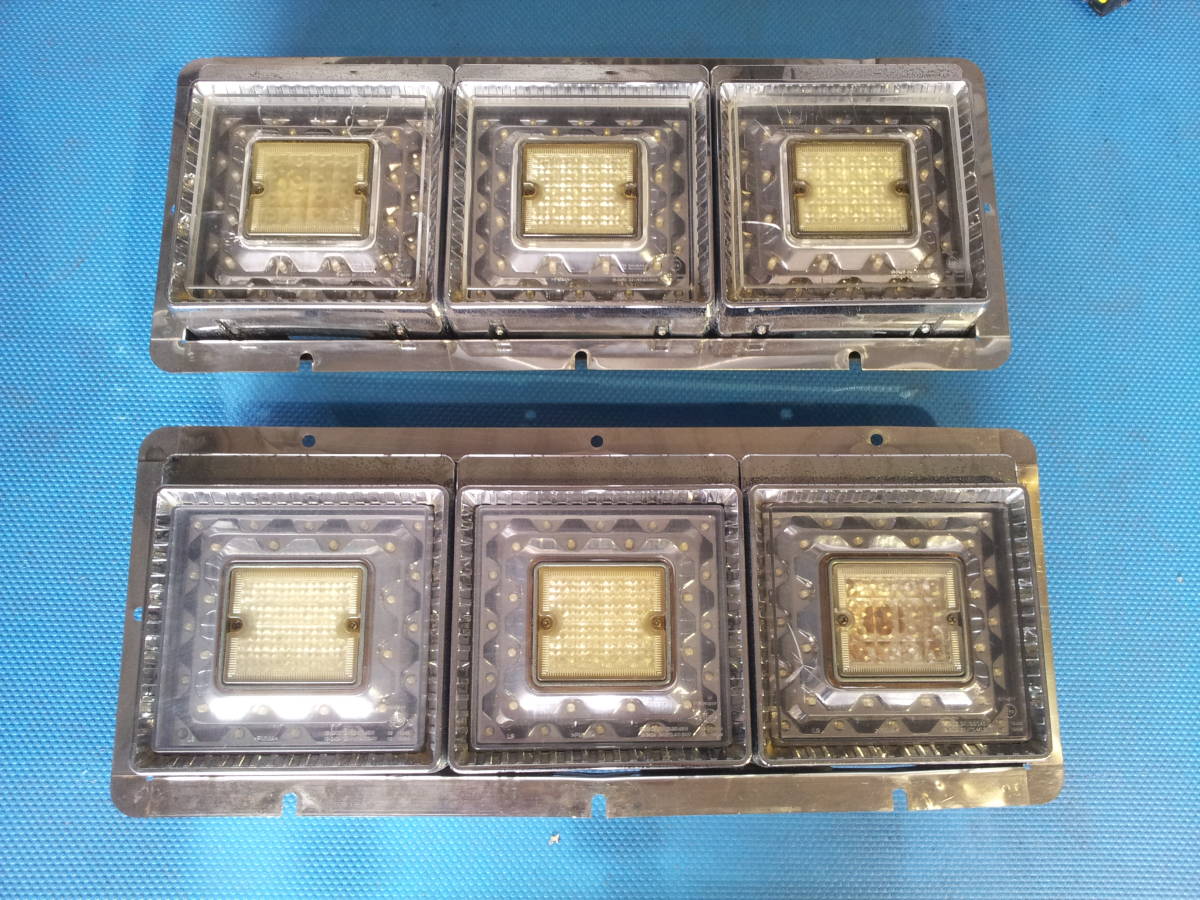 デコトラ レトロ JB 角型 LED 3連テールランプ R5-4-24