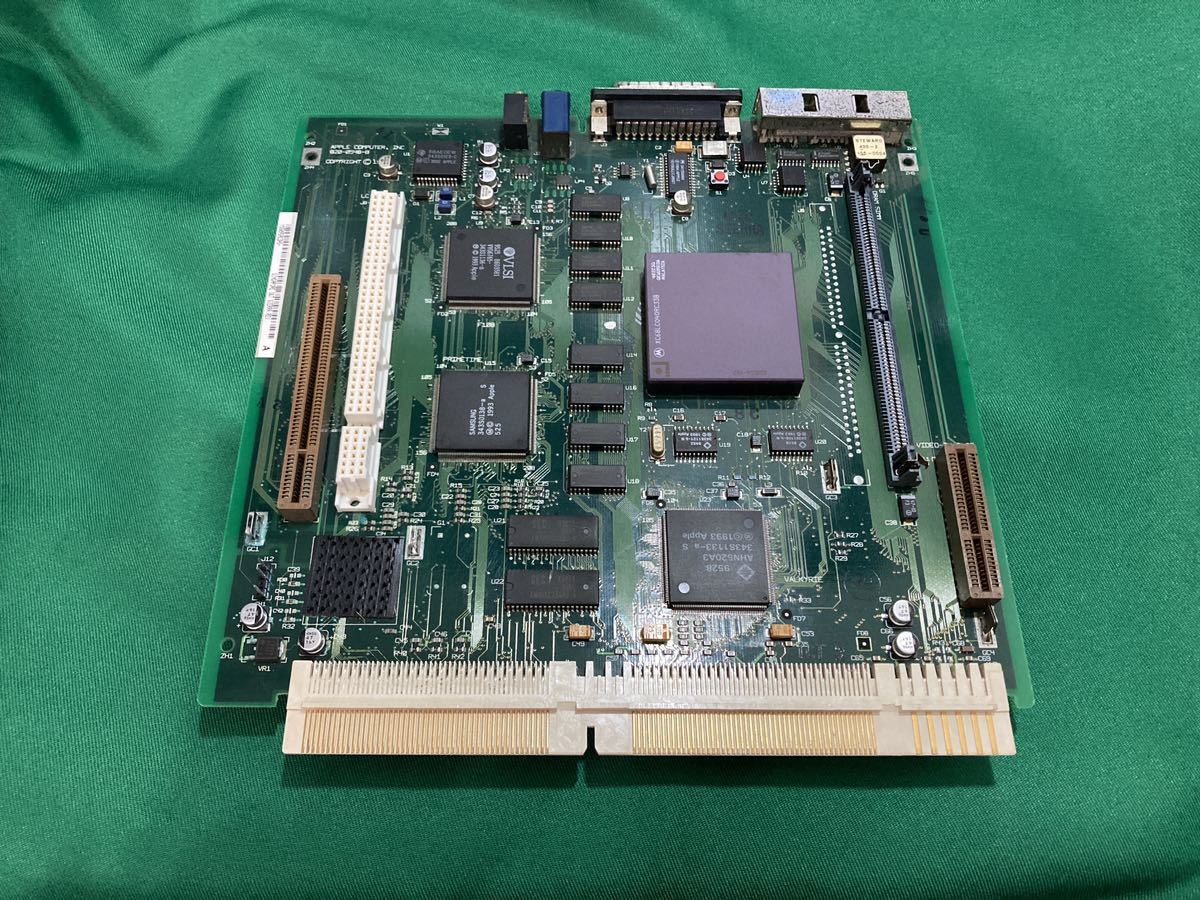 Apple 820-0548-B Macintosh Quadra 630 Series System Board LC630