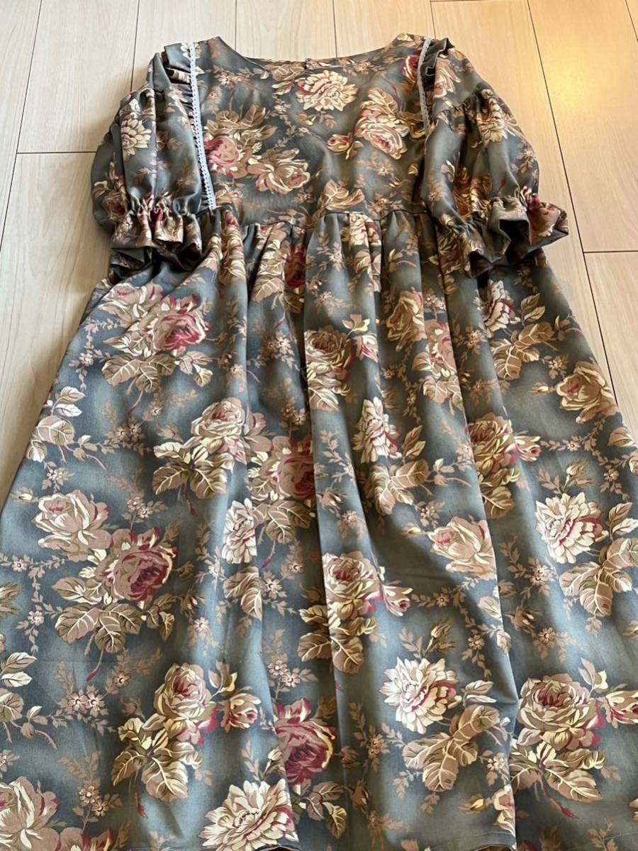 ハンドメイドワンピース　アンティーク　ローズ柄　大人可愛い