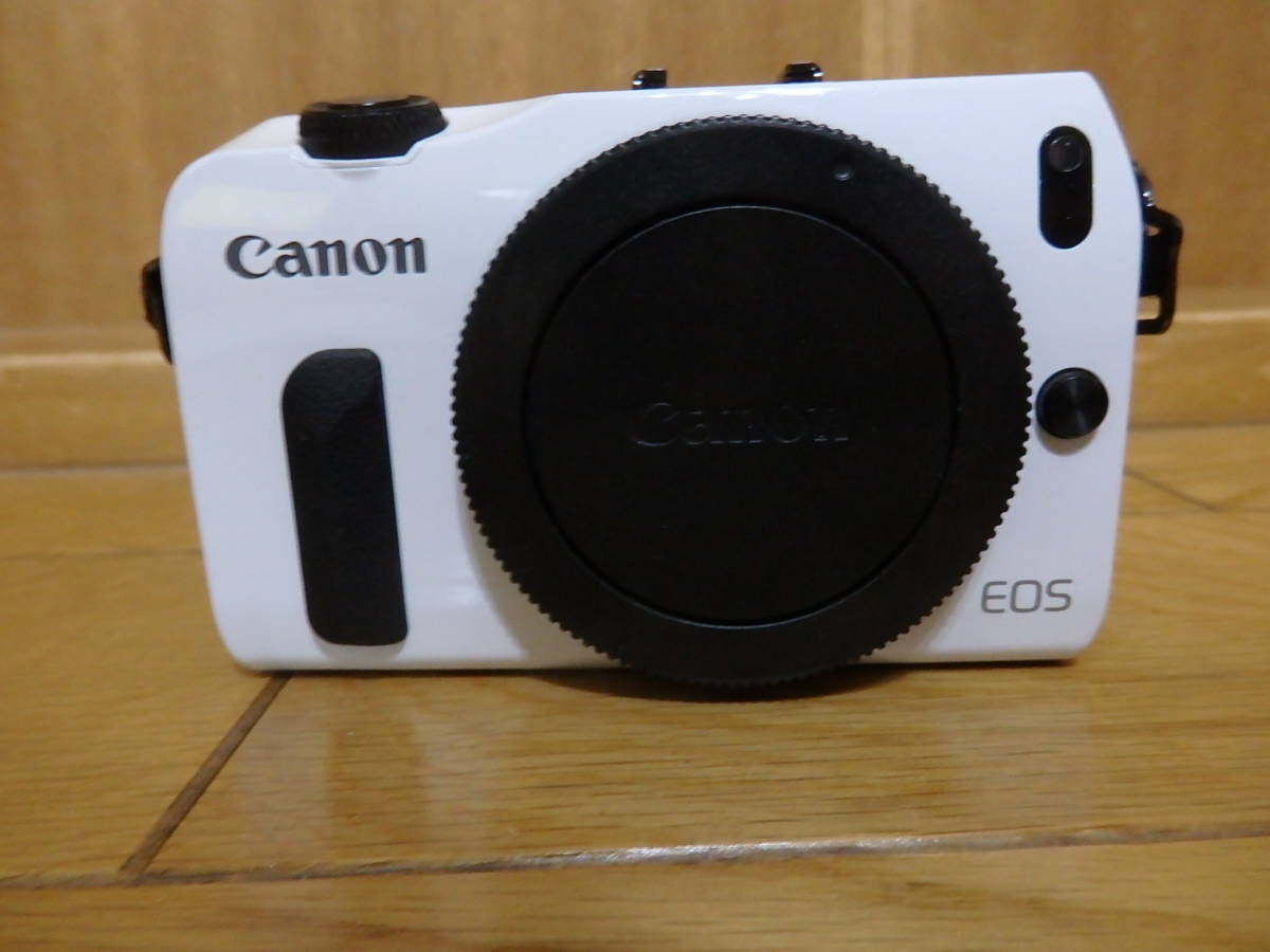 Canon ミラーレス一眼カメラ EOS M ボディ ブラック EOSMBK-BODY Canon 