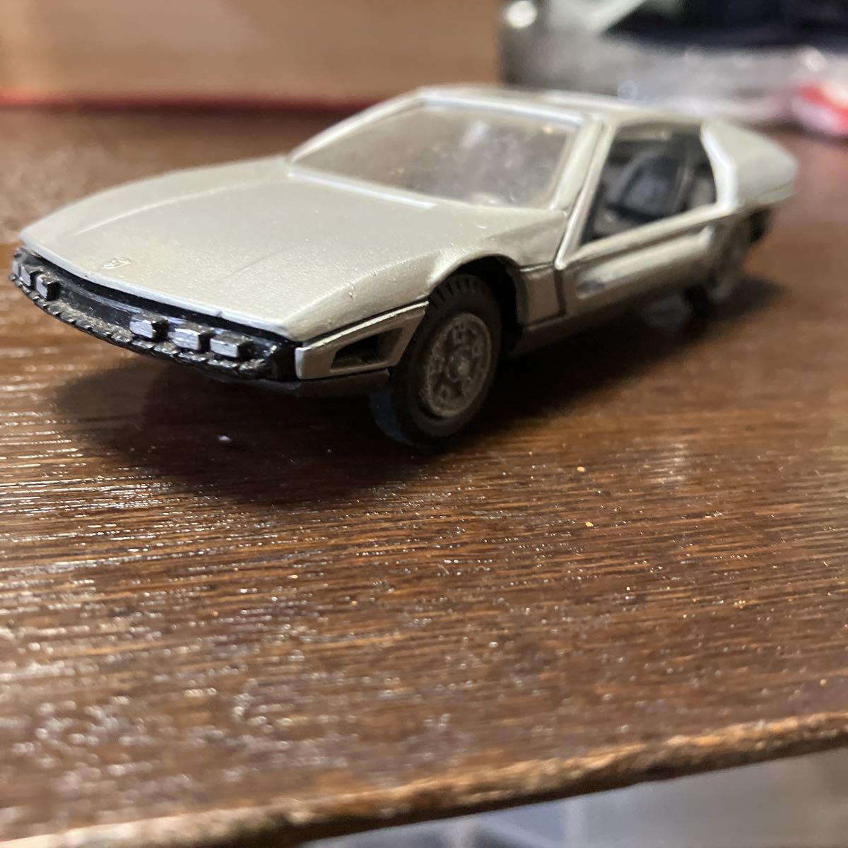 伊EDIL TOYS ランボルギーニマルツァル ベルトーネ1/43 ,塗装経年劣化