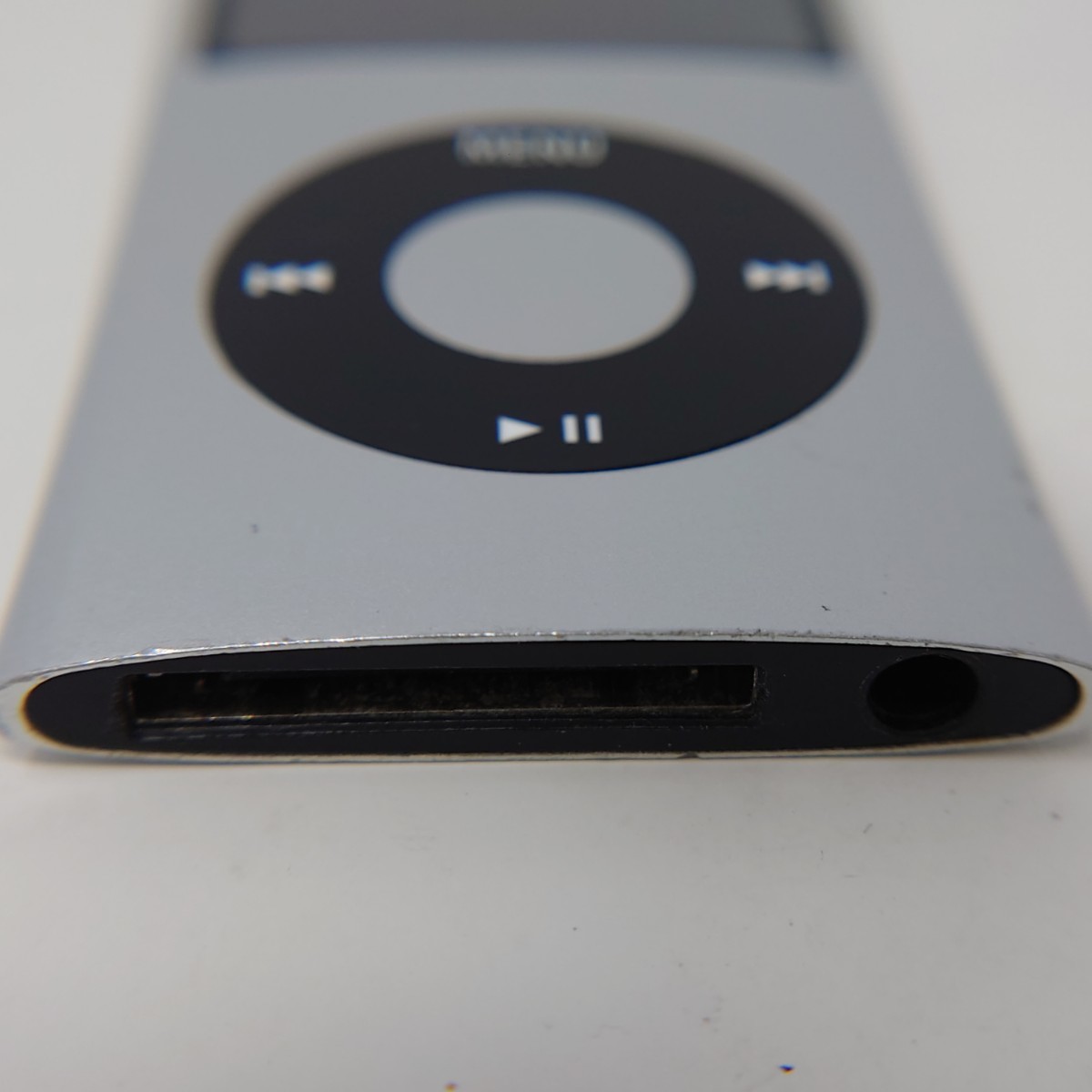 ☆送料無料 Apple iPod nano A1285 第4世代 8GB シルバー 本体 ☆送料無料 Apple iPod nano A1285 第4世代 8GB シルバー 本体