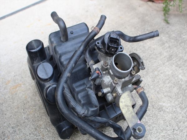 中古】PLEO プレオ RS RA1 RA2 RV1 RV2 後期 スロットルISCVバルブ 