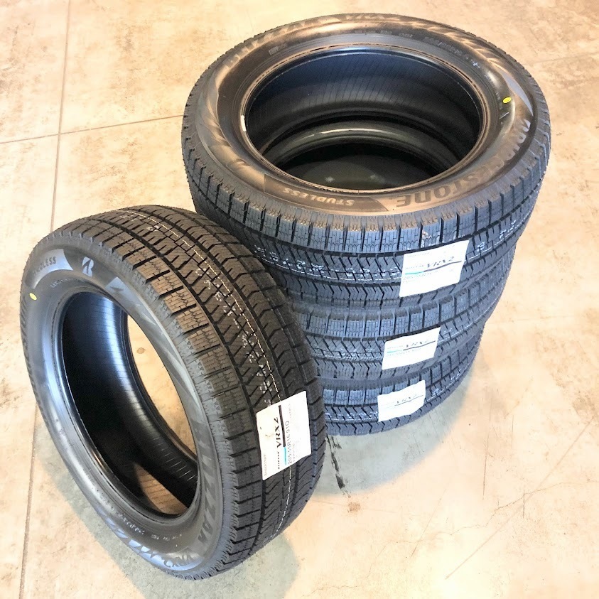 (AA065.7) 送料無料[4本セット] BRIDGESTONE BLIZZAK VRX2　205/55R16 92Q 2021年製造 室内保管 205/55/16 ゴルフ.