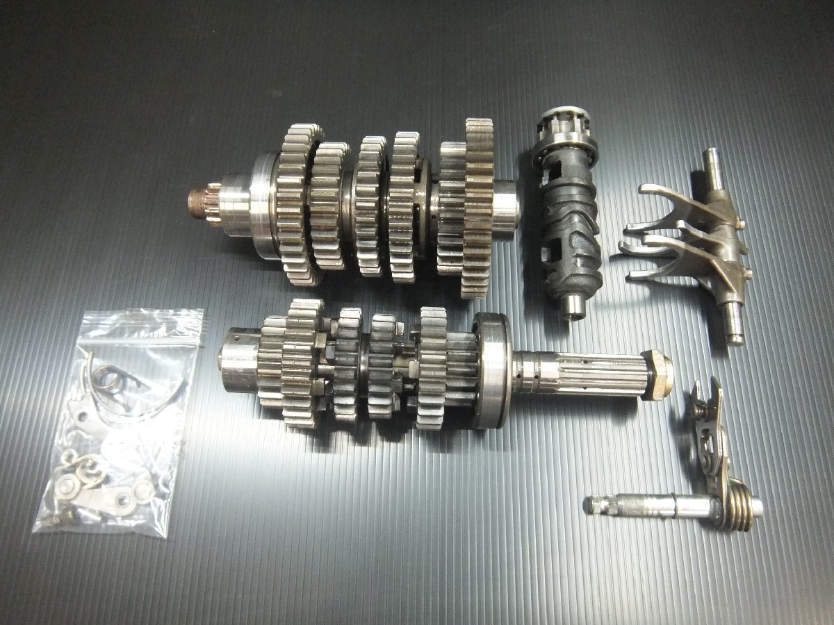 カワサキ ZX-11 実動ミッションSET (逆車 ZZR1100 C型 GPZ900R ZXBC