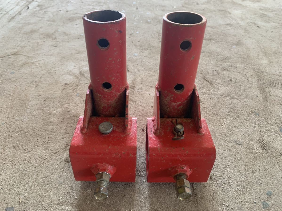 D-90 ヤンマー トラクター ロータリー ER214 尾輪 左右セット 取り付け 金具 パーツ 取付金具 部品