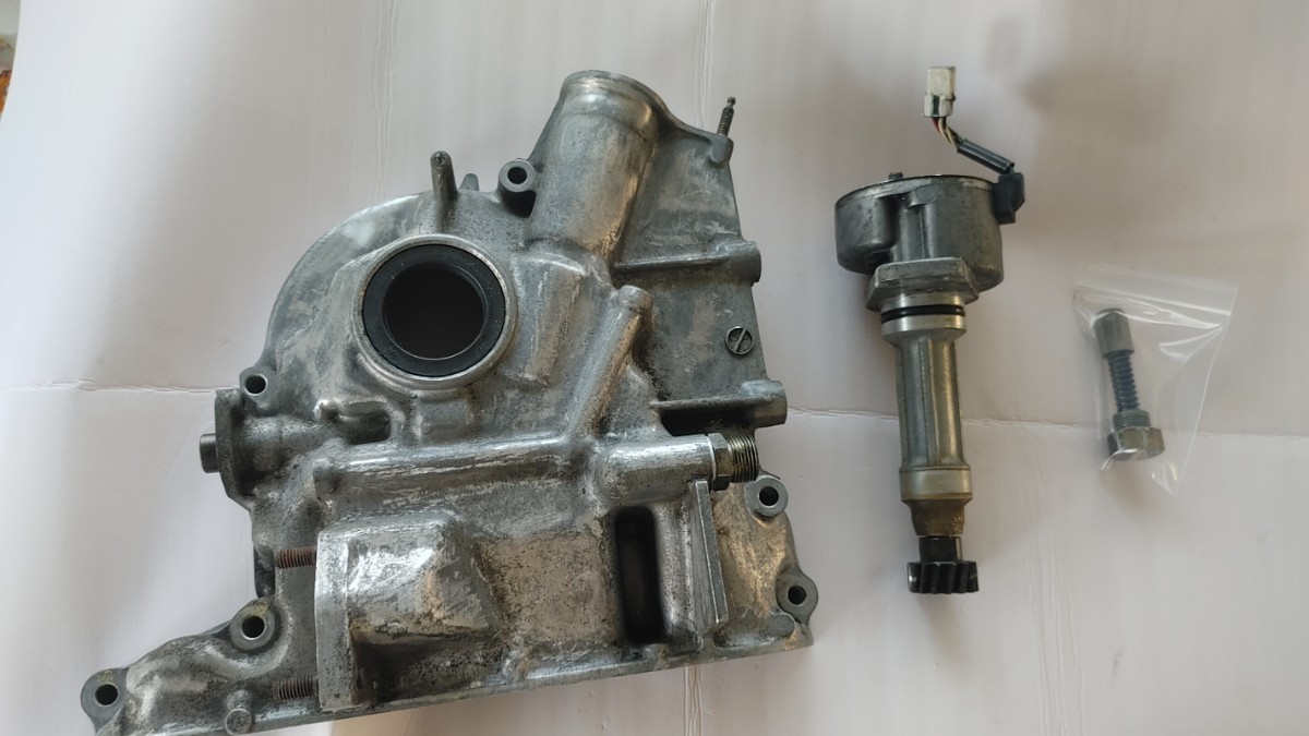 マツダFC3S RX7 クランクアングルセンサー　新品 FC3S RX7 フロントカバー RE クランクアングルセンサ RX-7・FC）by