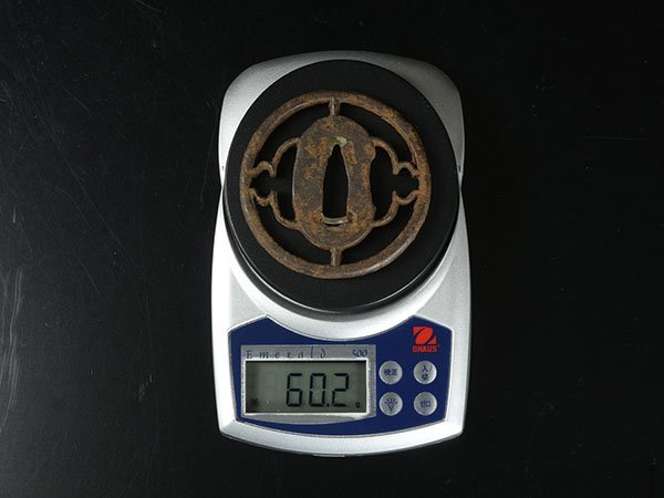 加】1804e 鉄地 透鍔 重量 60，2g / 鉄鍔 刀装具 数ある中からご覧頂き