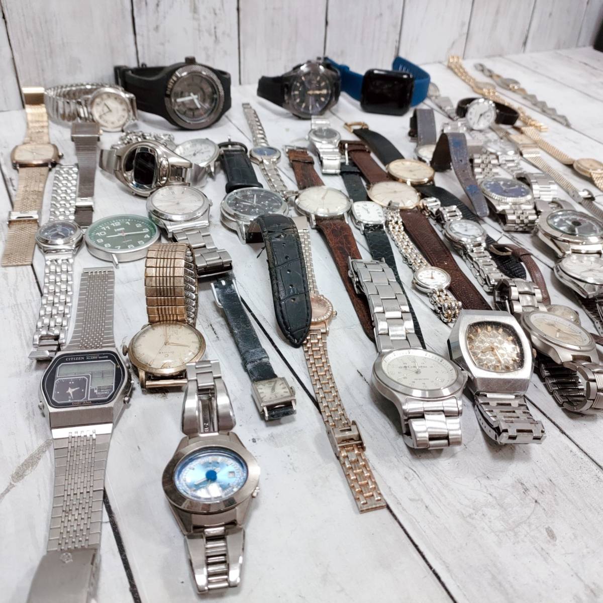腕時計 おまとめ 40点 カシオ セイコー AKA MCM シチズン スウォッチ DEUA クォーツ 時計 スマートウォッチ 【6214-10654