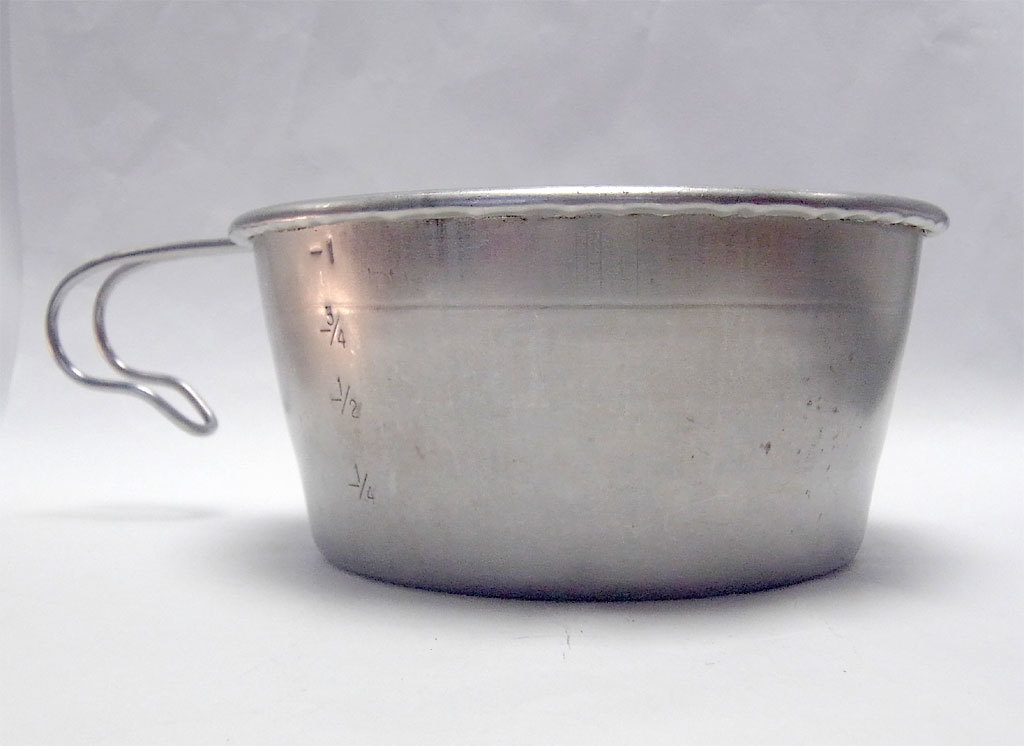 超希少ロッキーカップ ハーフパイント R刻印と1パイントTM刻印のセット