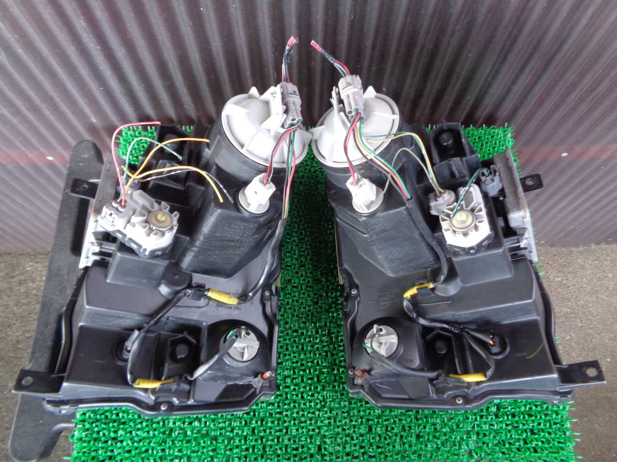 ☆ MH21S ワゴンR RR ヘッドライト左右 KOITO100-59052 ☆(ヘッド