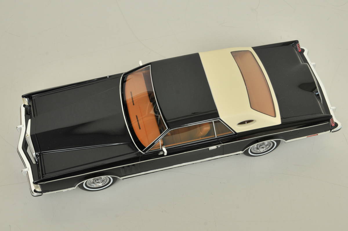 ミニカー《07》【Bos-Models】リンカーン コンチネンタル MK.V クーペ 
