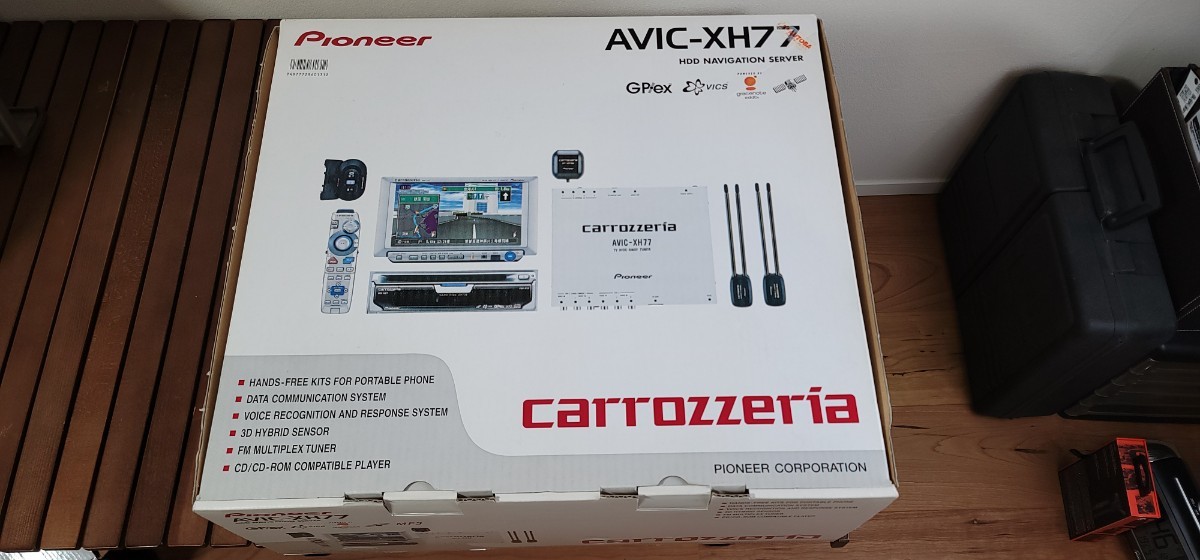 パイオニア カロッツェリア AVIC-RZ302 カーナビ 2018年製 【公式通販】