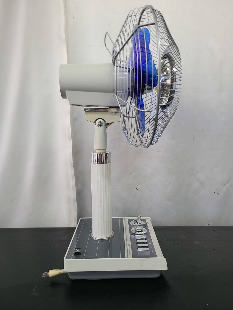 Toshiba SF-30T 家庭用扇風機　レトロ扇風機 レトロ Toshiba 東芝 扇風機 SF-30T 1969年製 4枚羽根 昭和レトロ