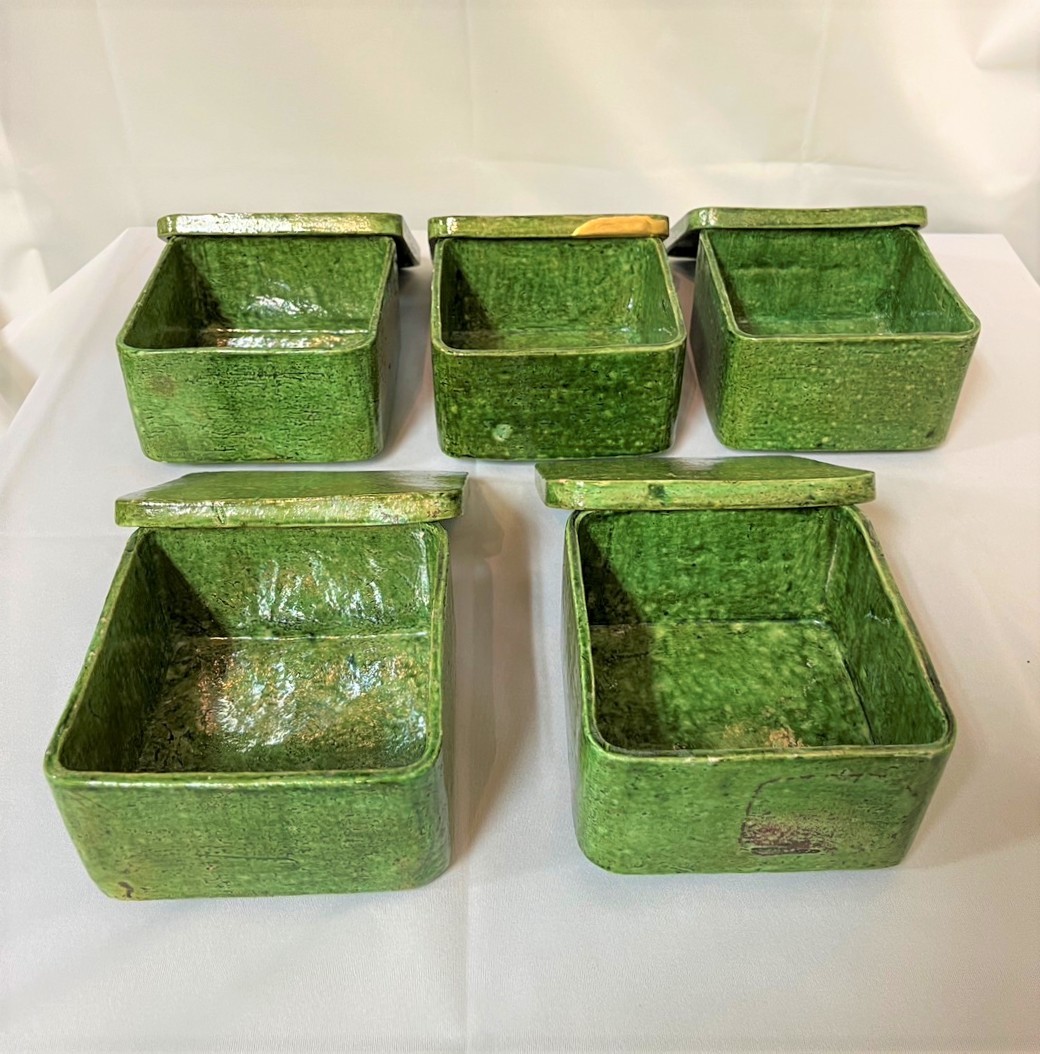 骨董3緑色の陶器製長方形皿 難あり 楽 樂 左入 作 青 翠 緑 青蓋 四方