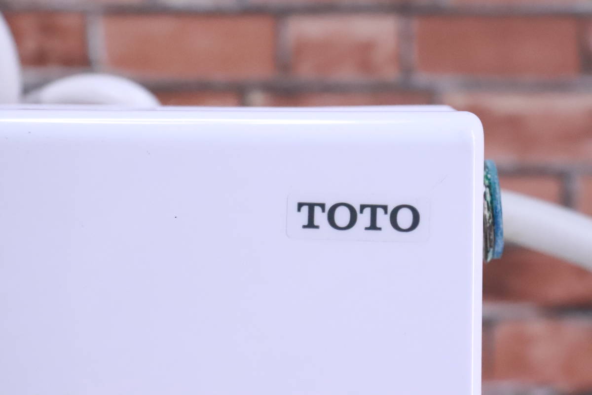 TOTO 小型電気温水器 REWF03A11S 2016年製 2.5リットル 中古現状品 湯 