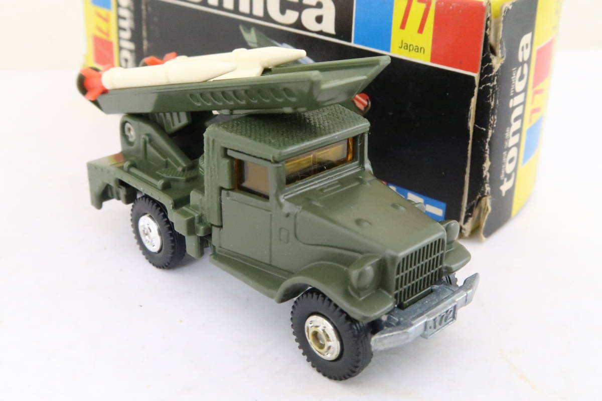 トミカ 77 TOYOTA JSDF ROCKET CARRIER トヨタ 自衛隊ロケット車 黒箱