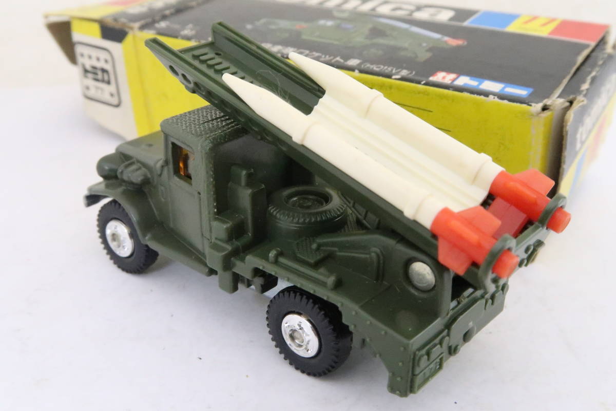 トミカ 77 TOYOTA JSDF ROCKET CARRIER トヨタ 自衛隊ロケット車 黒箱