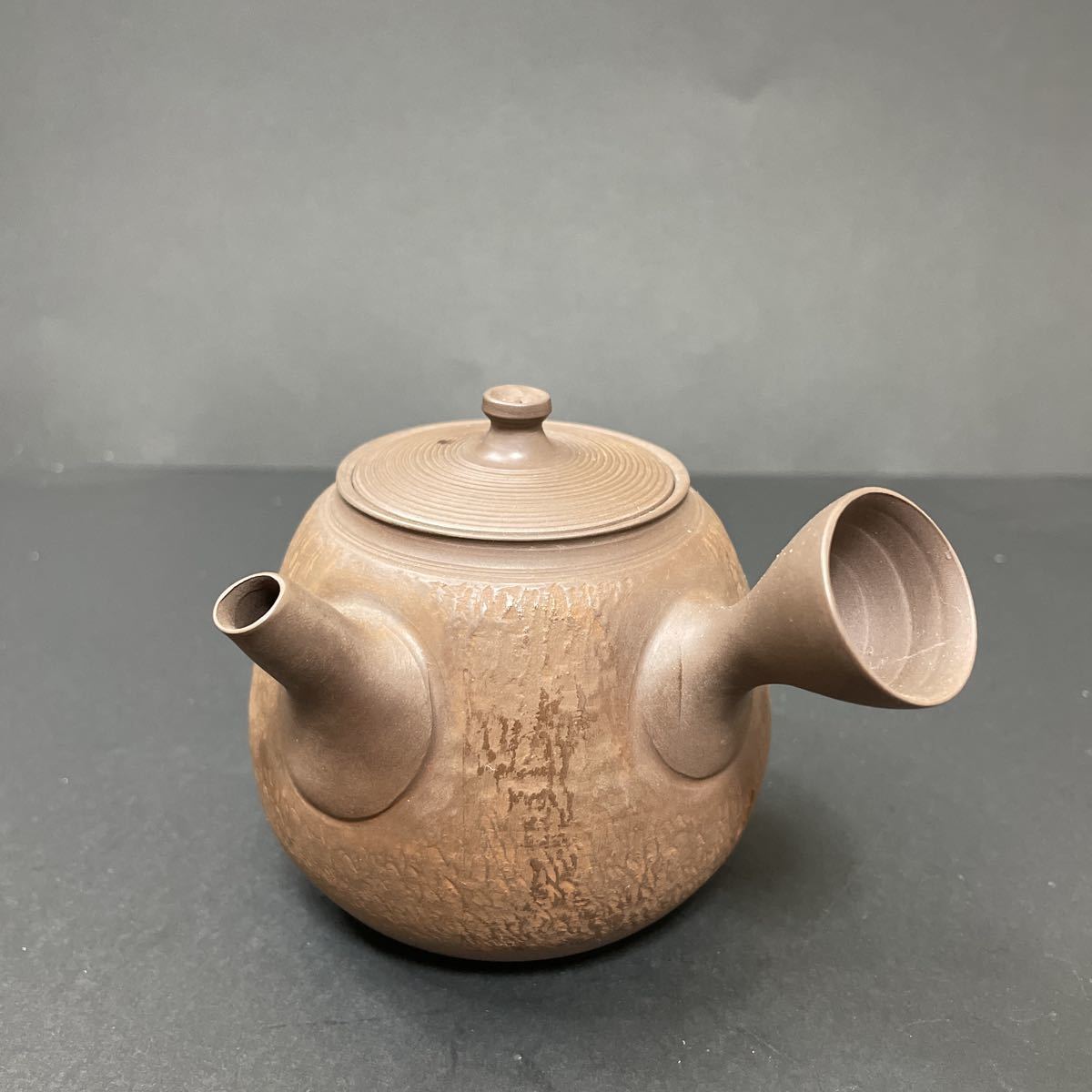 常滑焼 吉川秀樹 （父 吉川雪堂）黒泥 急須 共箱 共布 茶道具 【公式通販】