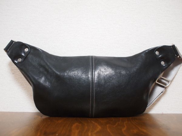 ハンドメイド本革プルアップ鞄ヌメ革★クリーマーレザーボディバッグ CAM 355