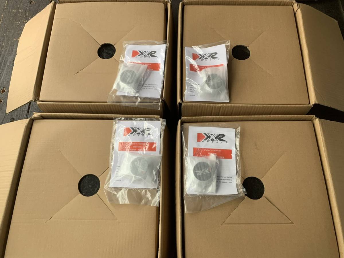 新品未使用】XXR 15 × 8.25J PCD 114.3 / 100 4穴マルチ オフ0 4本 