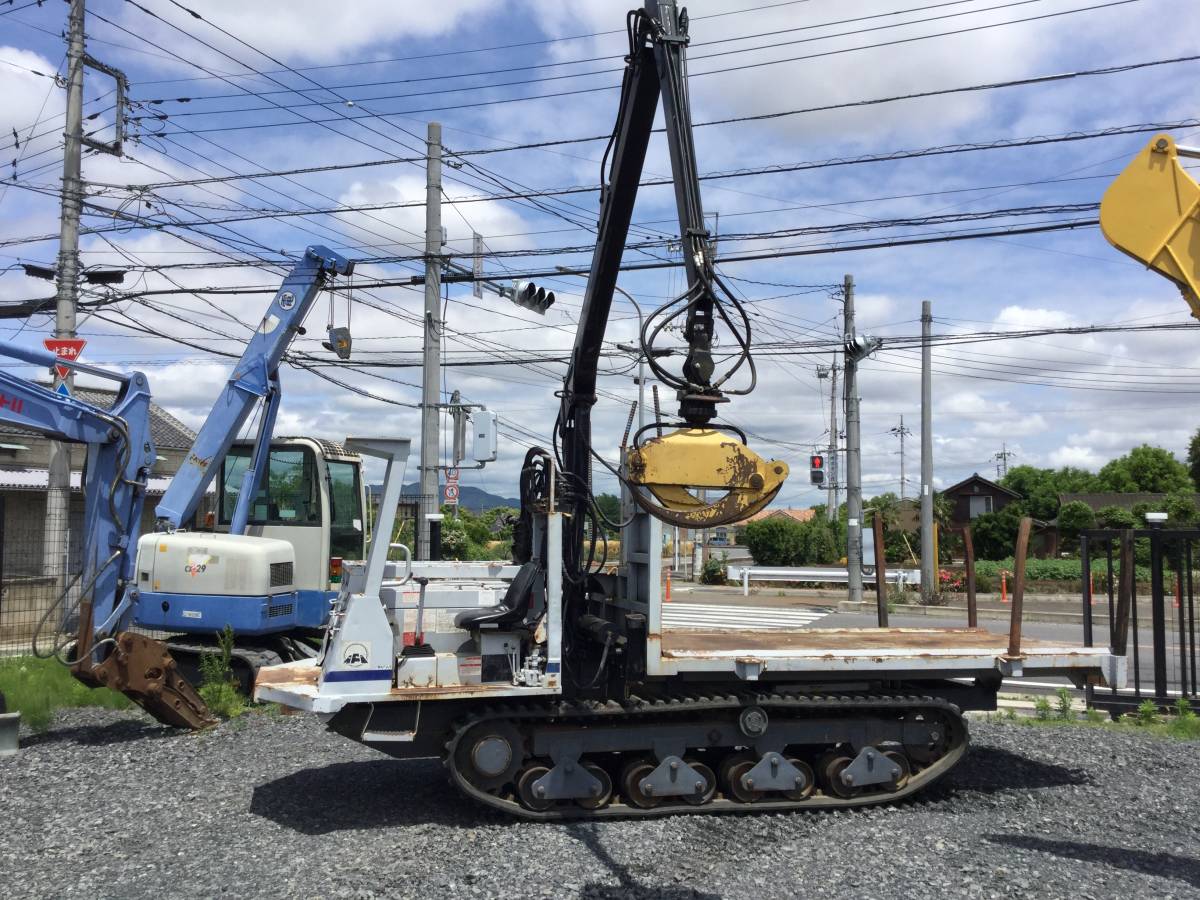 イワフジ工業 U-3 林業フォワーダー 林業機械 木材運搬車 不整地運搬車 