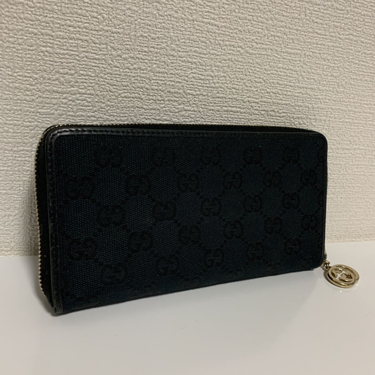 美品　GUCCI グッチ キャンバス　黒　長財布 ラウンドファスナー 