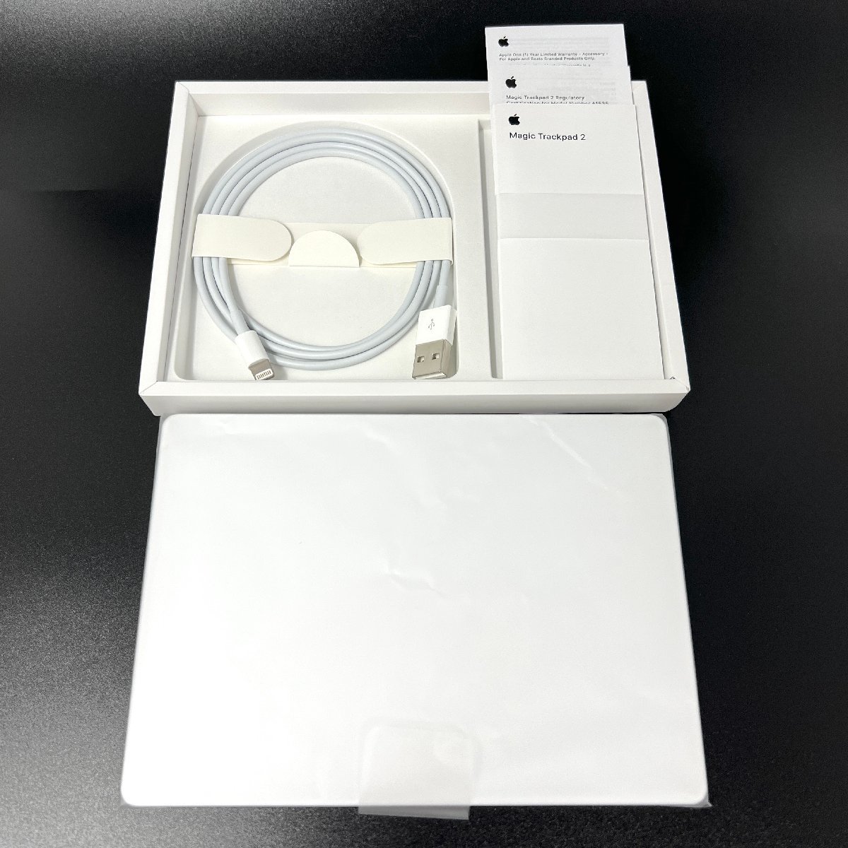 付属品完備 Apple アップル Magic Trackpad 2 MJ2R2J/A A1535 シルバー 