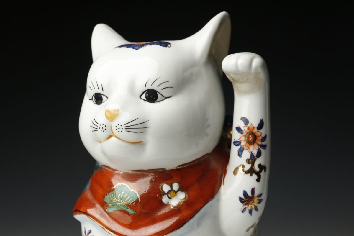 招き猫 伊万里焼 金彩 色絵 - Yahoo!オークション 唐草文 陶器 縁起物