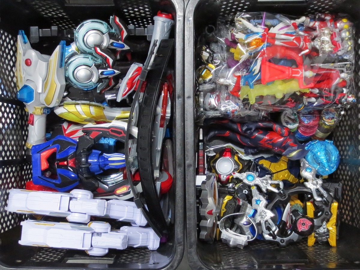 ウルトラマンシリーズ おもちゃ各種まとめ売り ＜変身アイテム・武器 