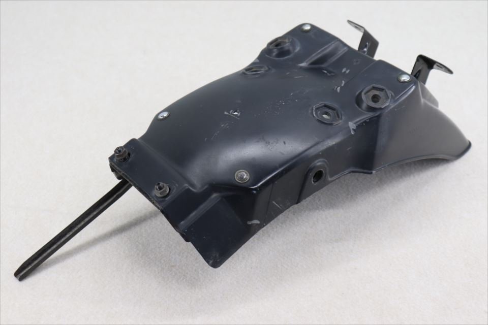 325448　ＣＢ７５０Ｆ　ＲＣ０４　純正　リアフェンダー　インナーフェンダー　ナンバーステー | CB750F RC04 CB750FC ロングフェンダー 中古品