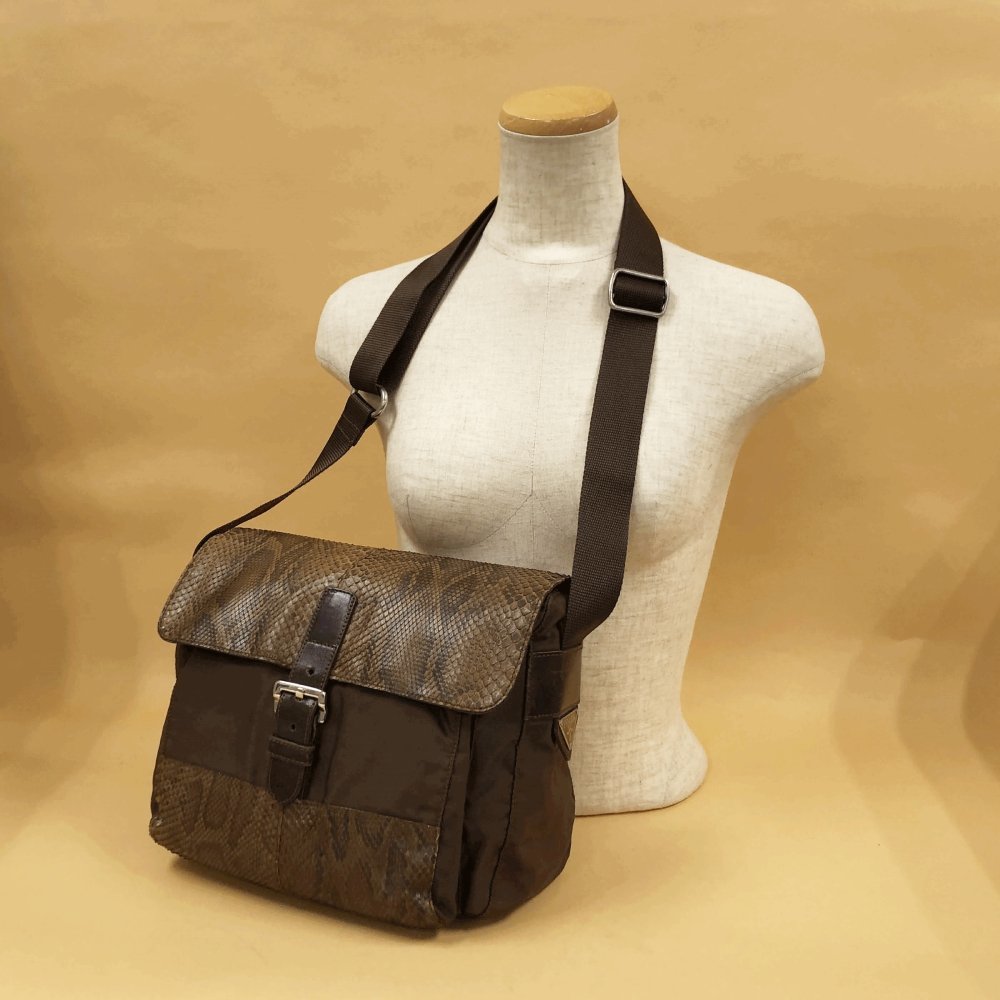 ヴィンテージPRADA ショルダーバッグ メンズ レディース ブラウン