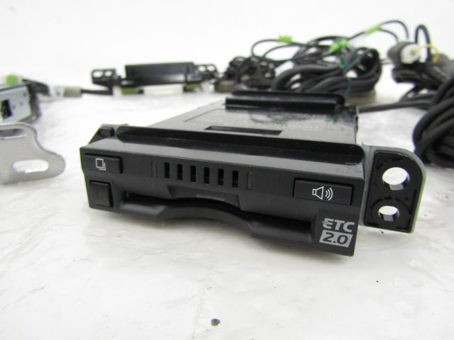○[80X_A2]トヨタ純正ビルトインETC2.0 86980-K0011 テレマティクス
