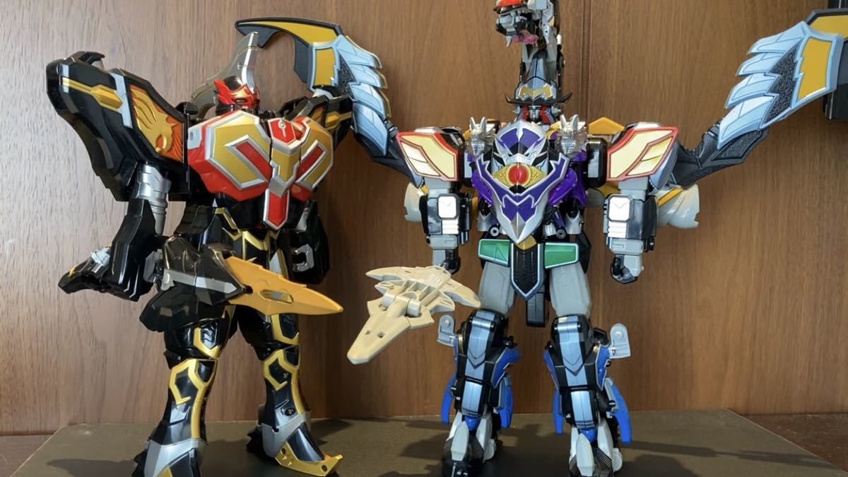 マジレンジャー マジキング ウルカイザー 中古品 魔法戦隊 