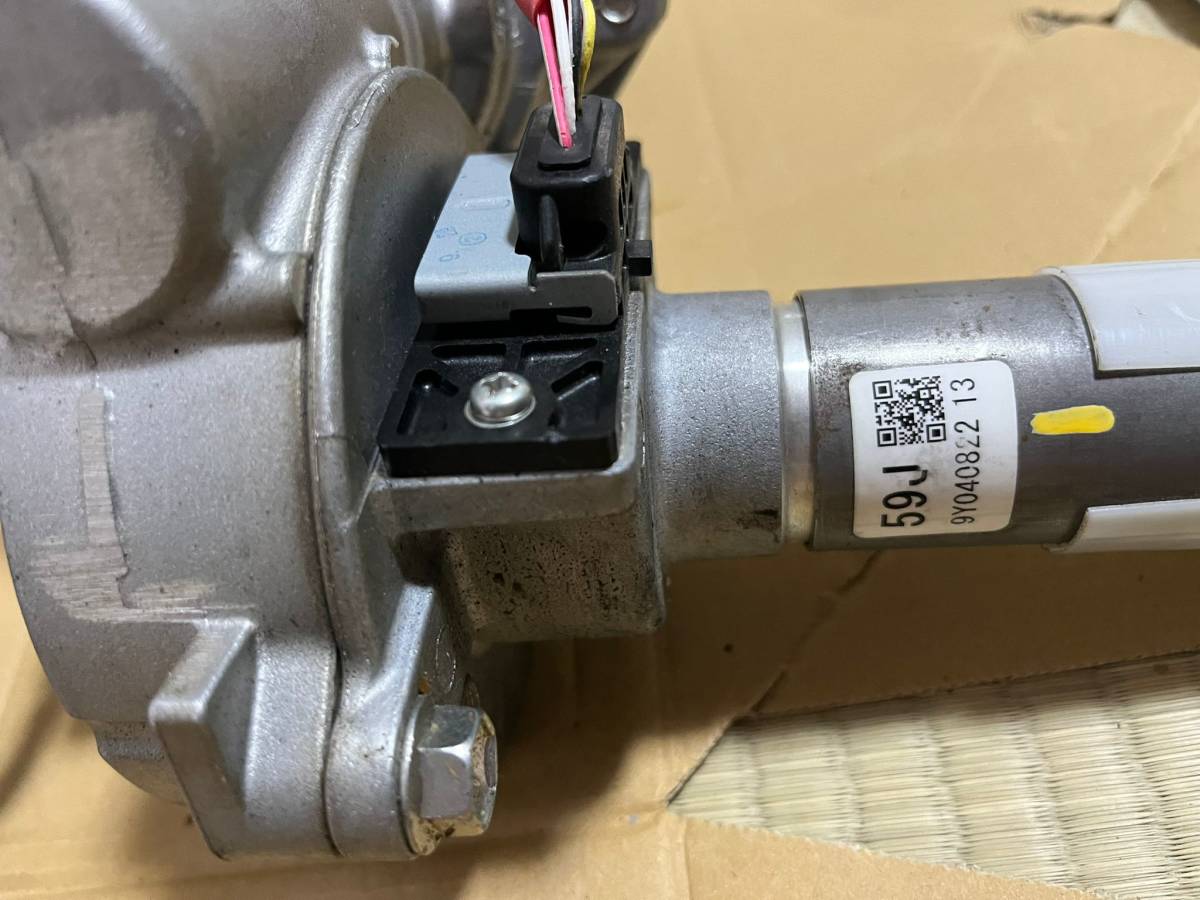 トヨタプリウス DAA-ZVW30 純正 ステアリングモーター パワステ