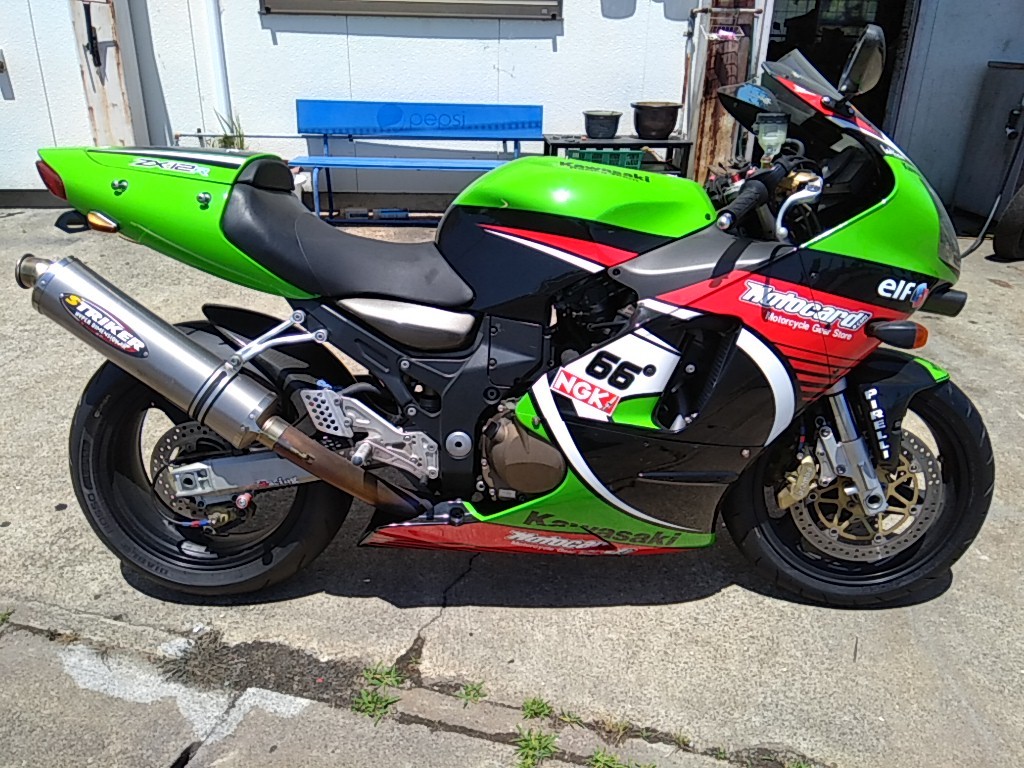 ☆ ZX12R ZX-12R ZXT20A 純正ジェネレーターカバー エンジンカバー 左 
