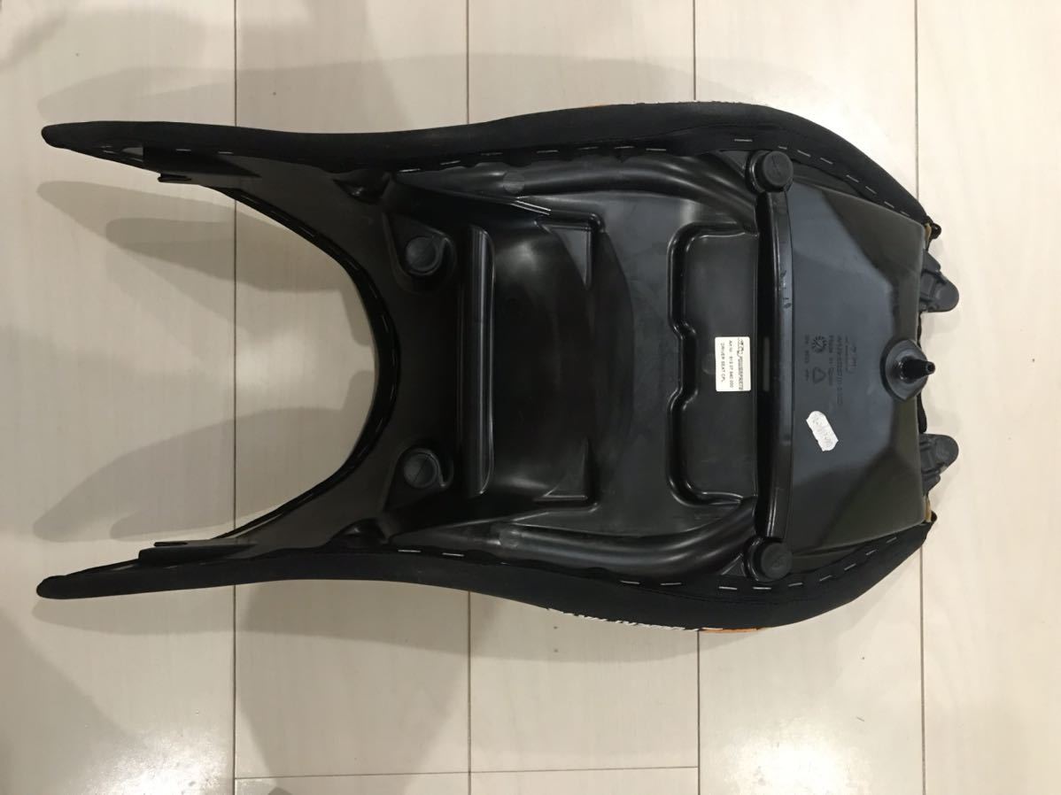 KTM 1290 super duke R パワーパーツ エルゴシート 2015年式使用  