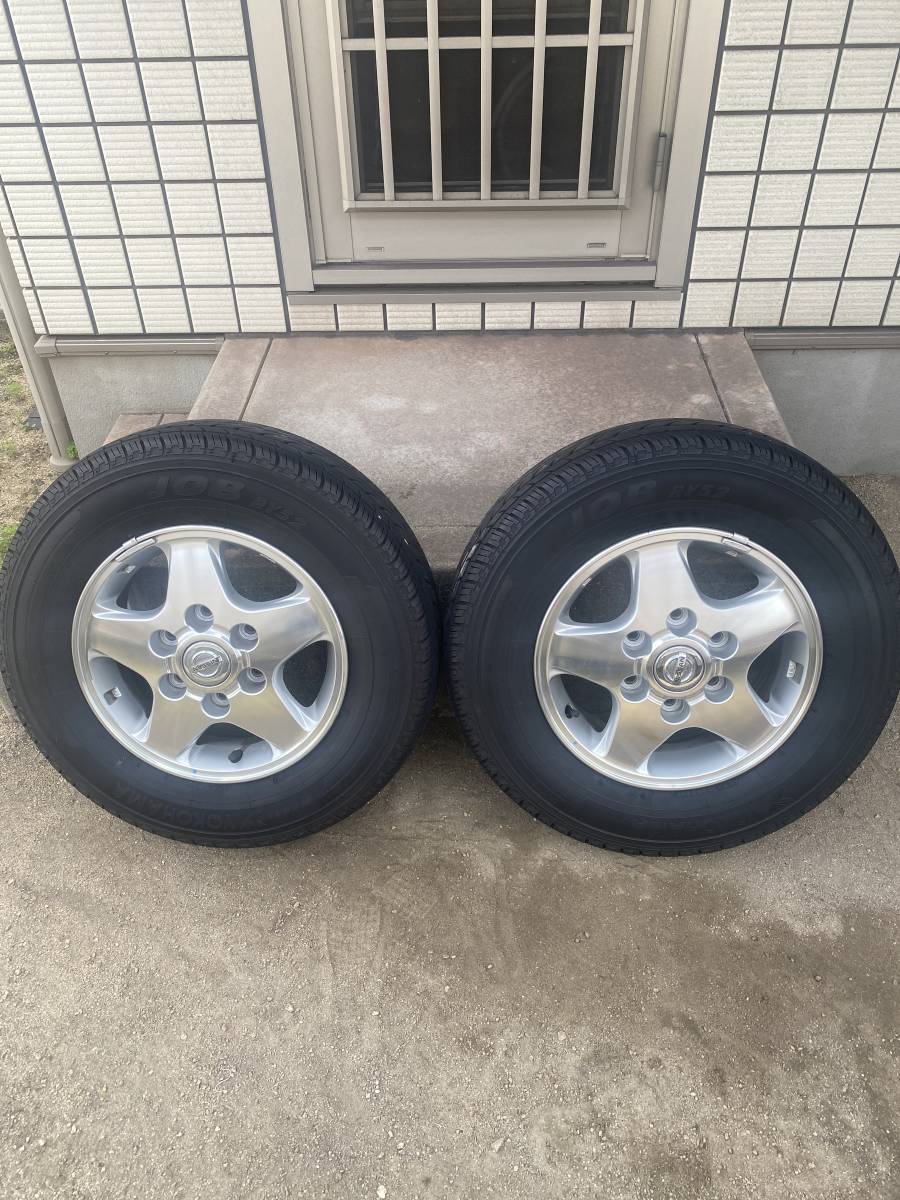 ［問い合せ中］NV350純正ホイール・タイヤ NV350キャラバン純正アルミホイール タイヤ付き(純正品)｜売買