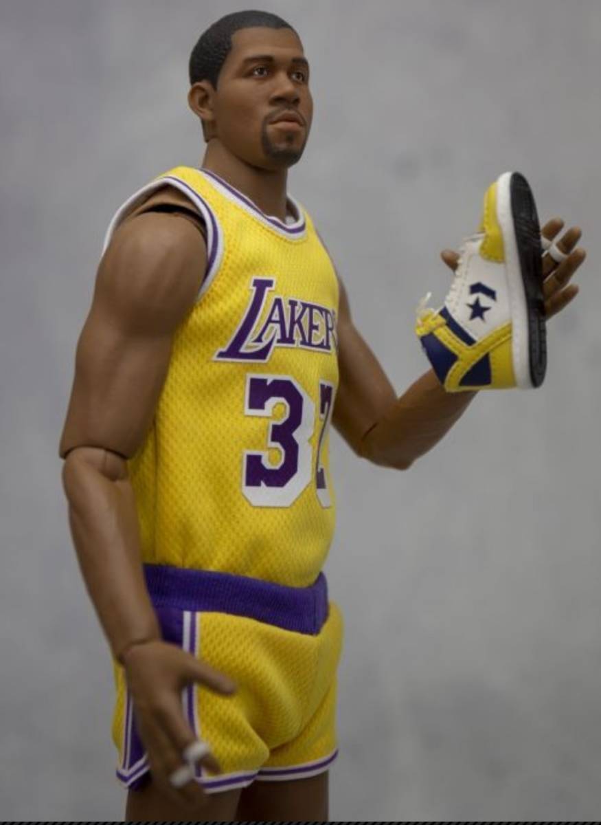 ○新品 1/6 ラリー・バード アクションフィギュア 世界限定1000体 NBA