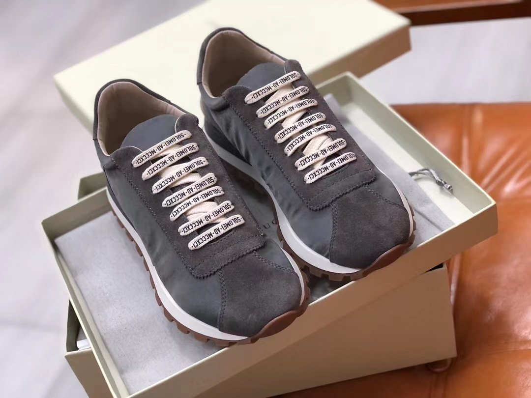 Brunello Cucinelli　ブルネロクチネリ スニーカー　レディースシューズ靴 ファッションカジュアル　サイズ選択可能 黒