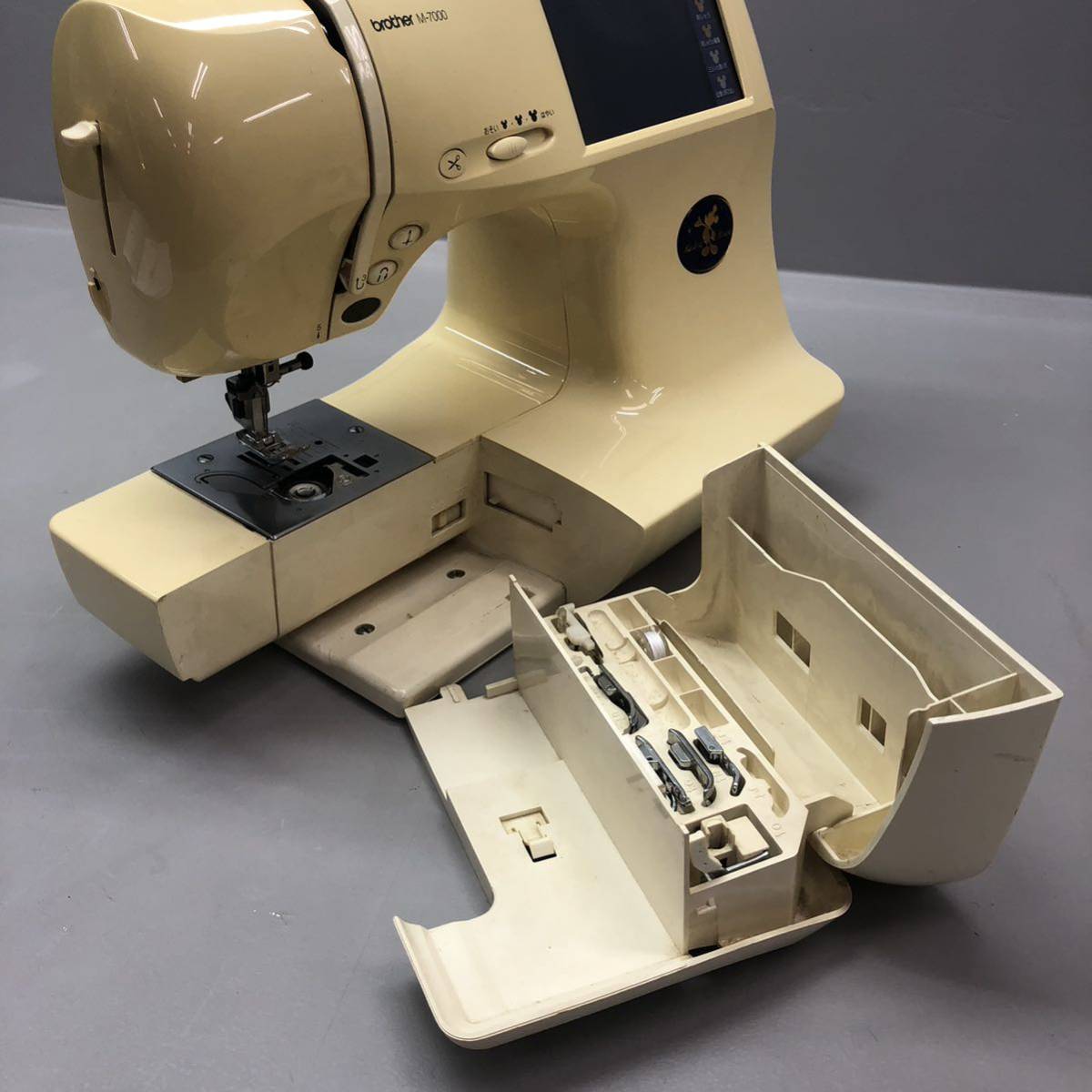 □brother/ブラザー ミッキーマウス ミシン ZZ3-B980 ジャンク□