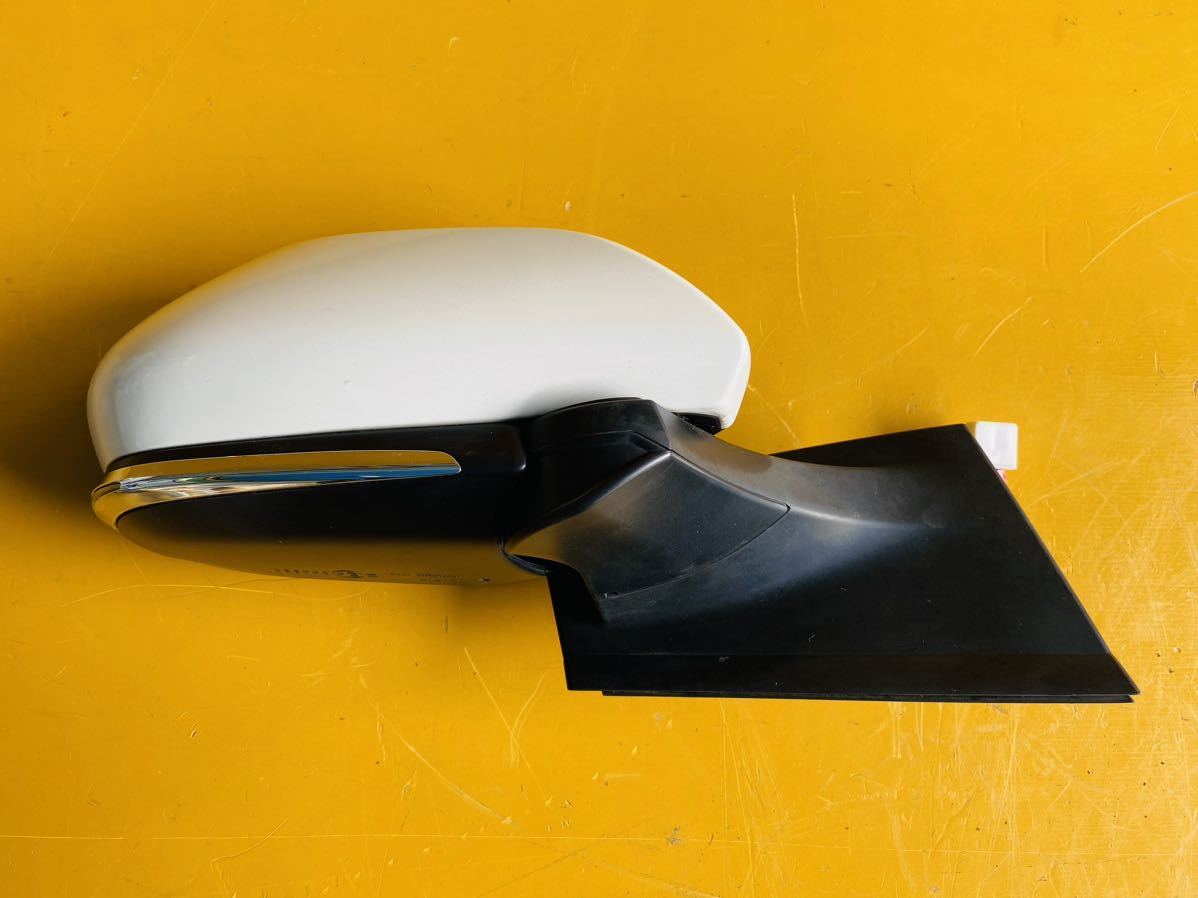 トヨタ プリウス PHV ZVW51 50系 右ドアミラー Murakami ムラカミ G775