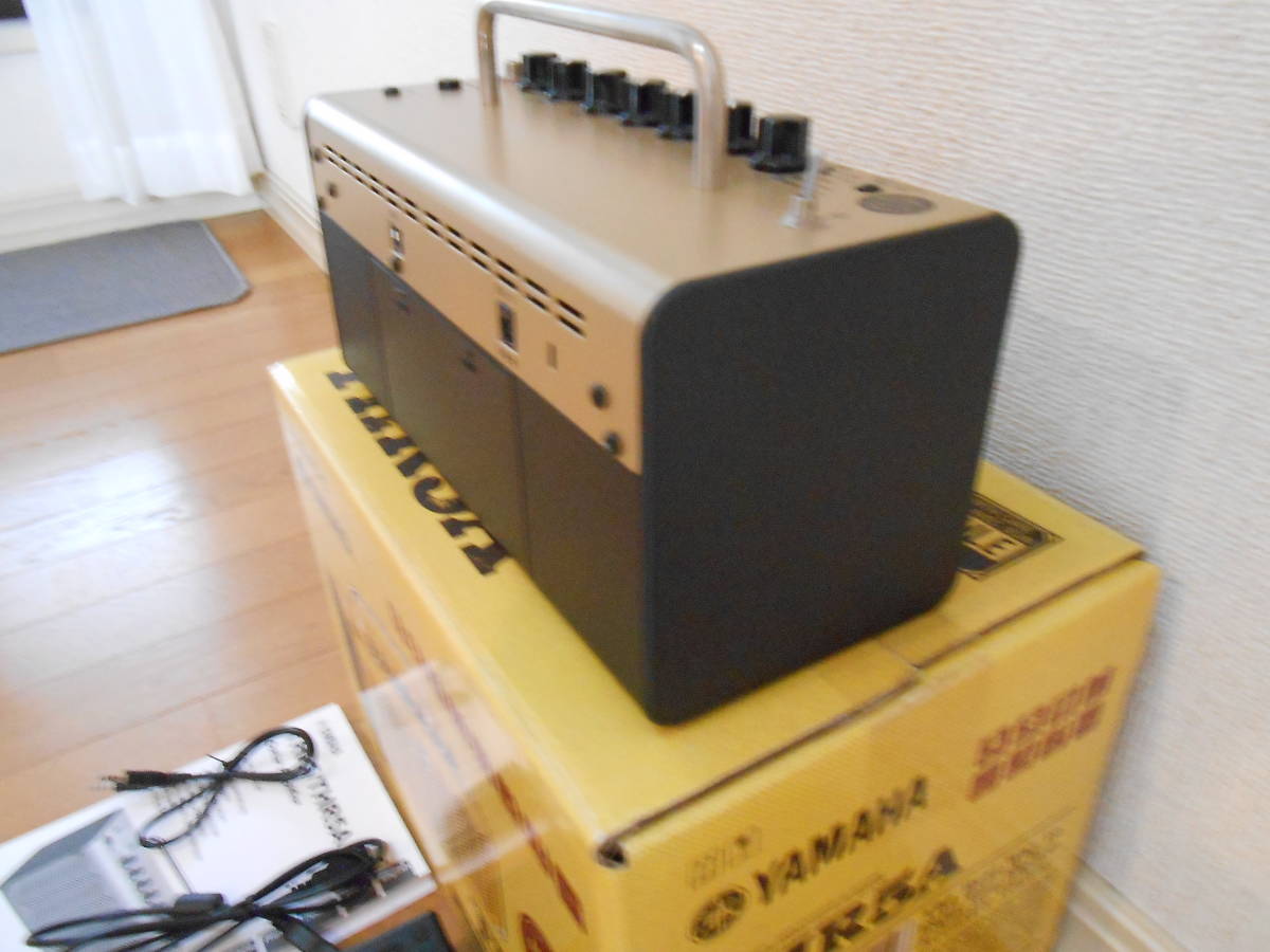☆エレアコ用小型アンプ：YAMAHA THR5A☆超美品・完動品☆付属品完備 