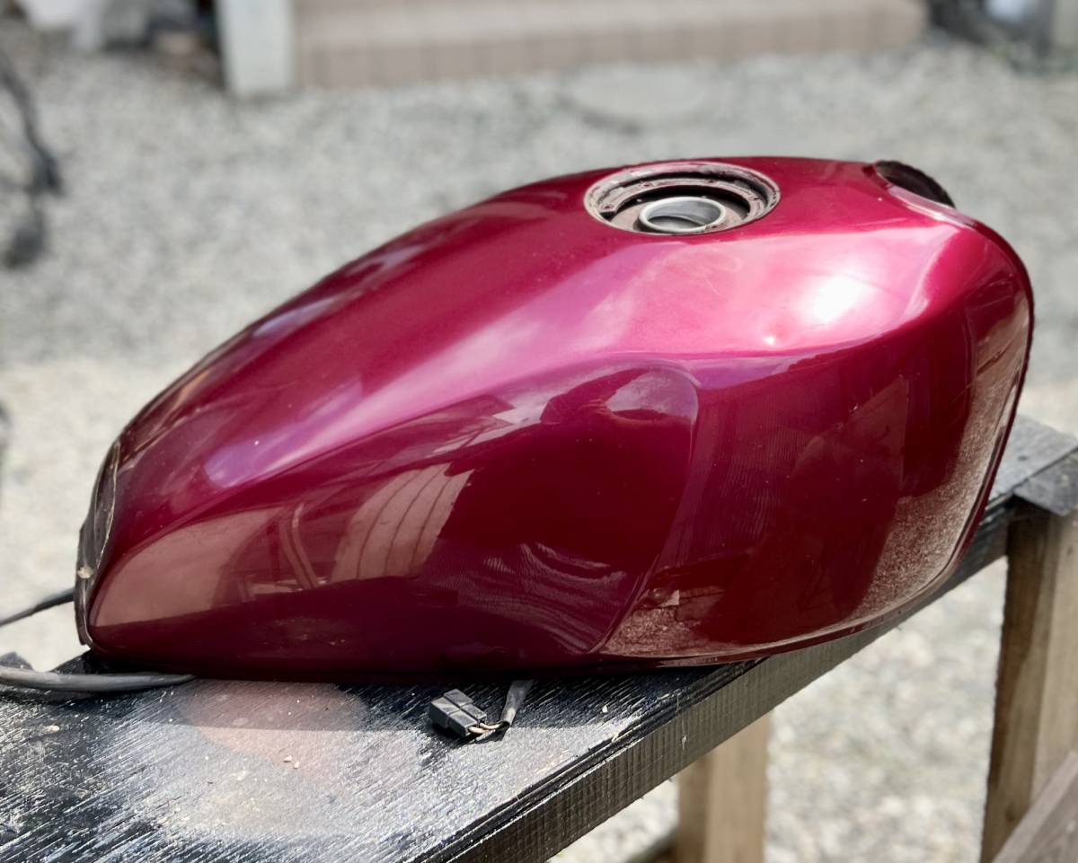 ☆Kawasaki☆ゼファー400χ☆純正タンク☆ZR400C☆初期型☆1996年モデル