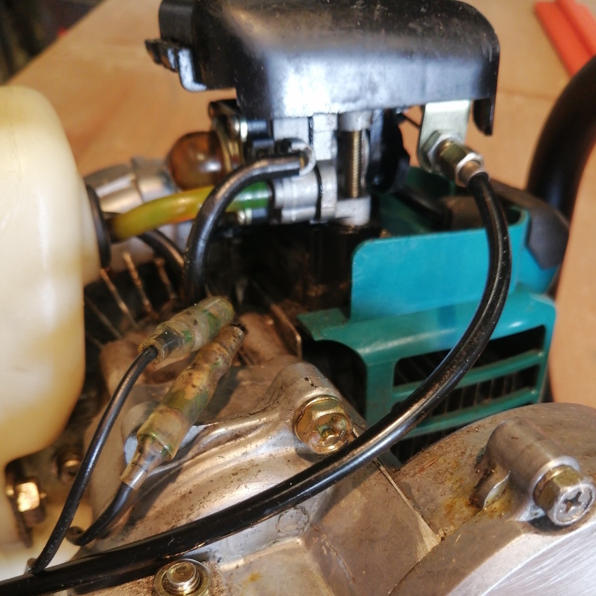 Makita マキタ EH561 エンジンヘッジトリマー 剪枝機 ヘッジトリマー 