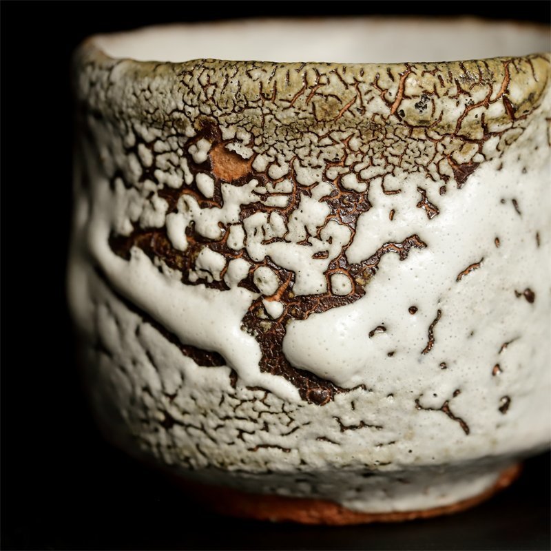 【山本陶秀　人間国宝】備前　酒呑　共箱付　本物保証　≪美術品の極≫　Ｎｏ．9　伊部　ぐい呑　 共箱付 本物保証 美術品の極 萩焼盃 ≪美術品 ネットショップ圭